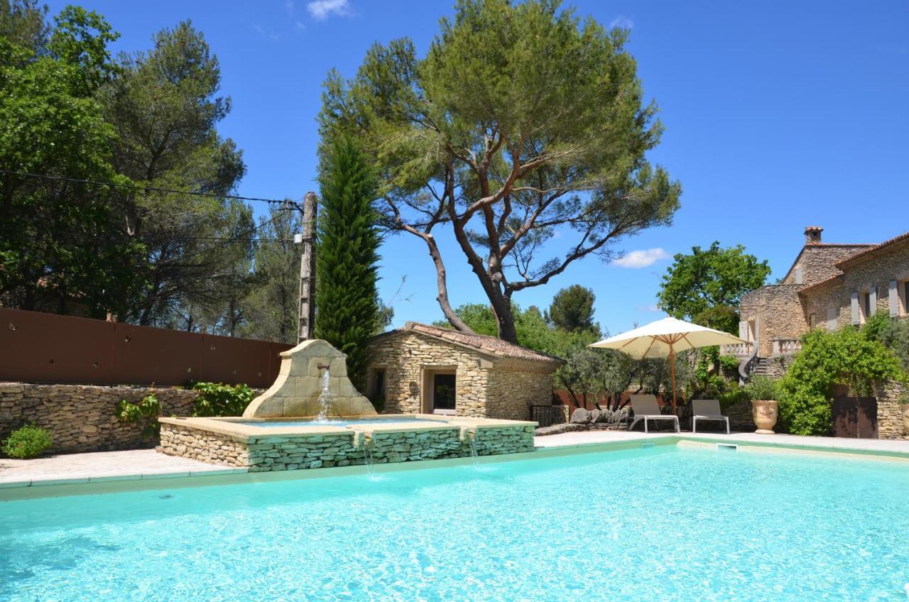 Le Jas Des Parpaillous Apartamento LʼIsle-sur-la-Sorgue Exterior foto