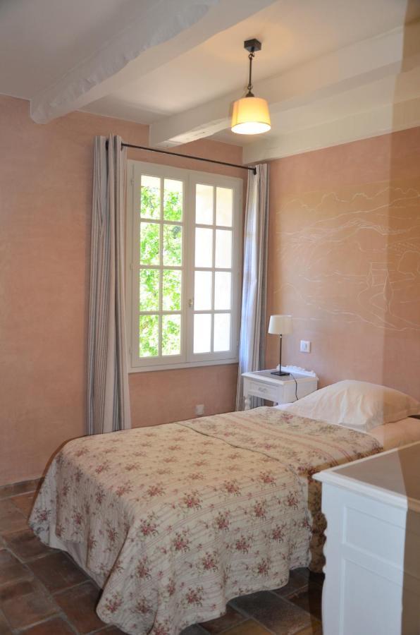 Le Jas Des Parpaillous Apartamento LʼIsle-sur-la-Sorgue Exterior foto