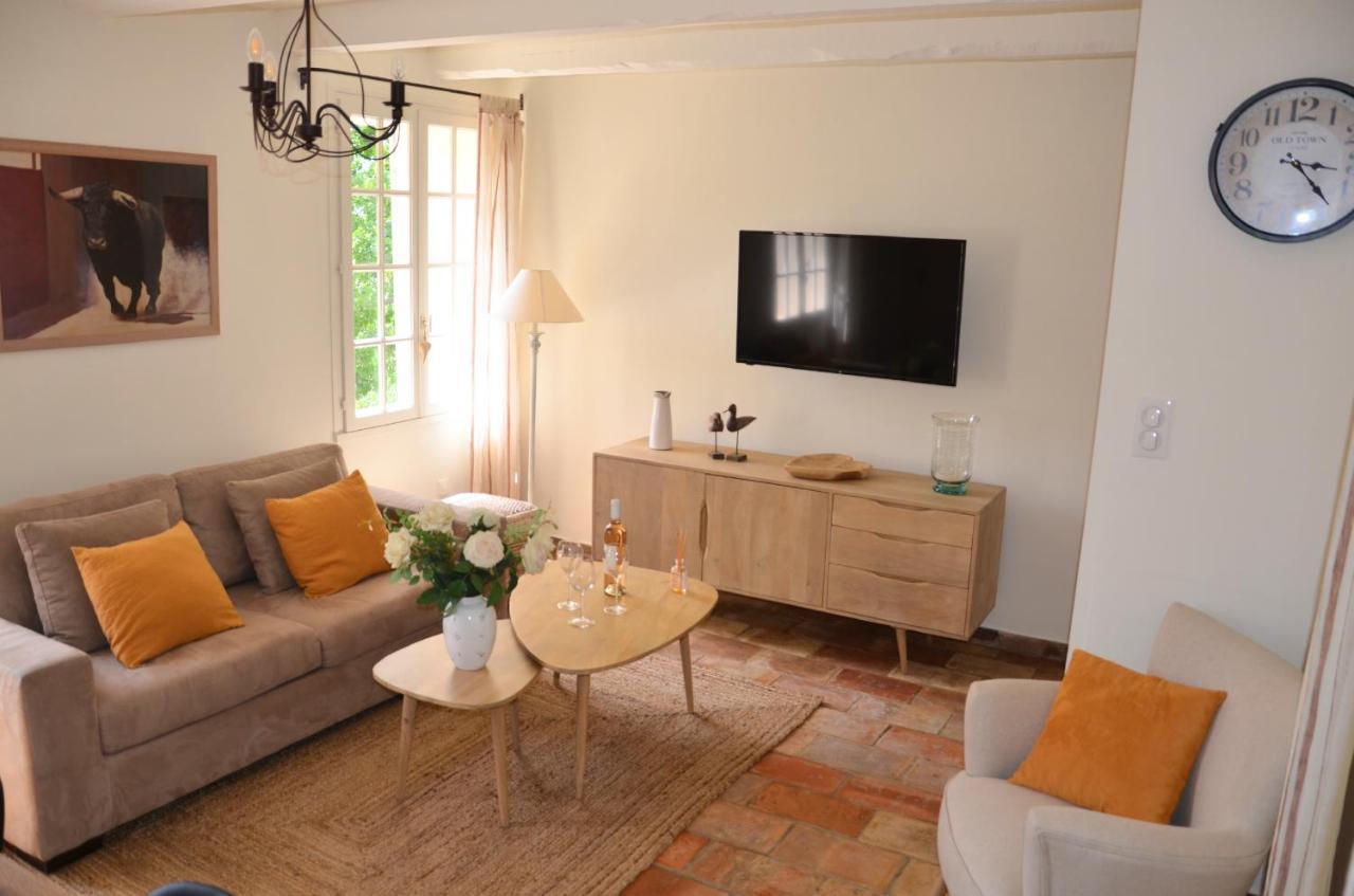 Le Jas Des Parpaillous Apartamento LʼIsle-sur-la-Sorgue Exterior foto