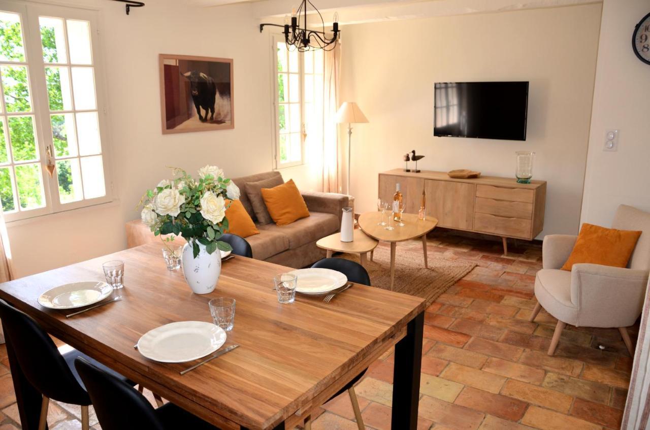 Le Jas Des Parpaillous Apartamento LʼIsle-sur-la-Sorgue Exterior foto