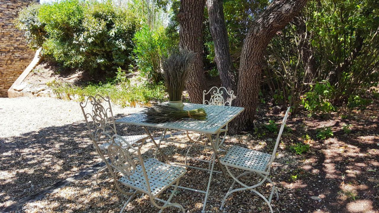 Le Jas Des Parpaillous Apartamento LʼIsle-sur-la-Sorgue Exterior foto